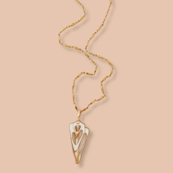 Walk In The Sand Shell Necklace