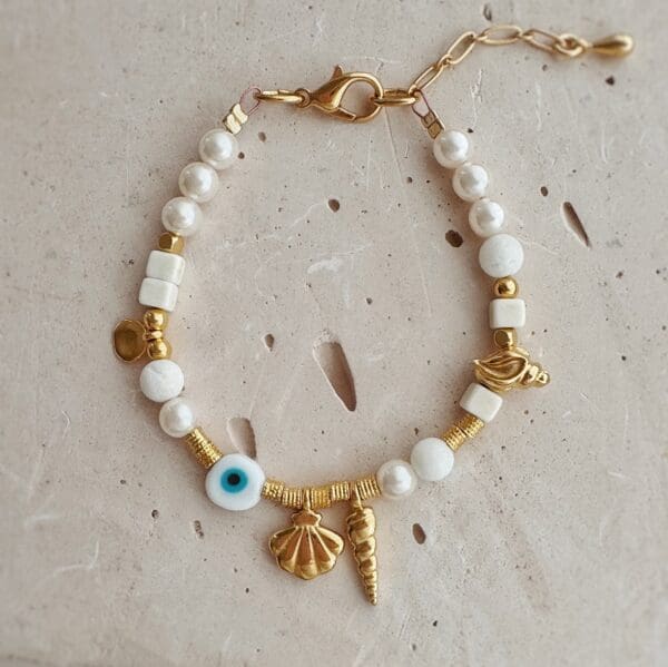 Nisi Shell Bracelet